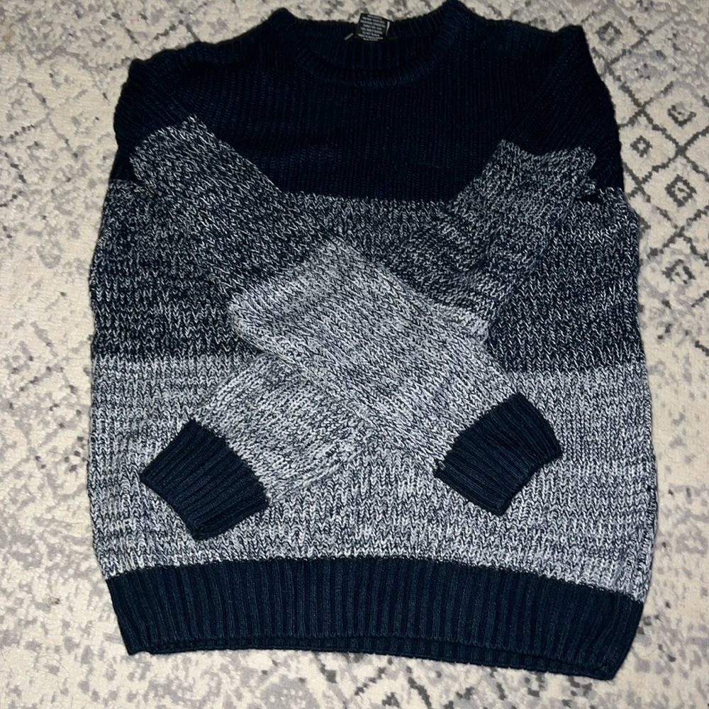 Small Jake Austin Knitted Blue Sweater.  New without Tags